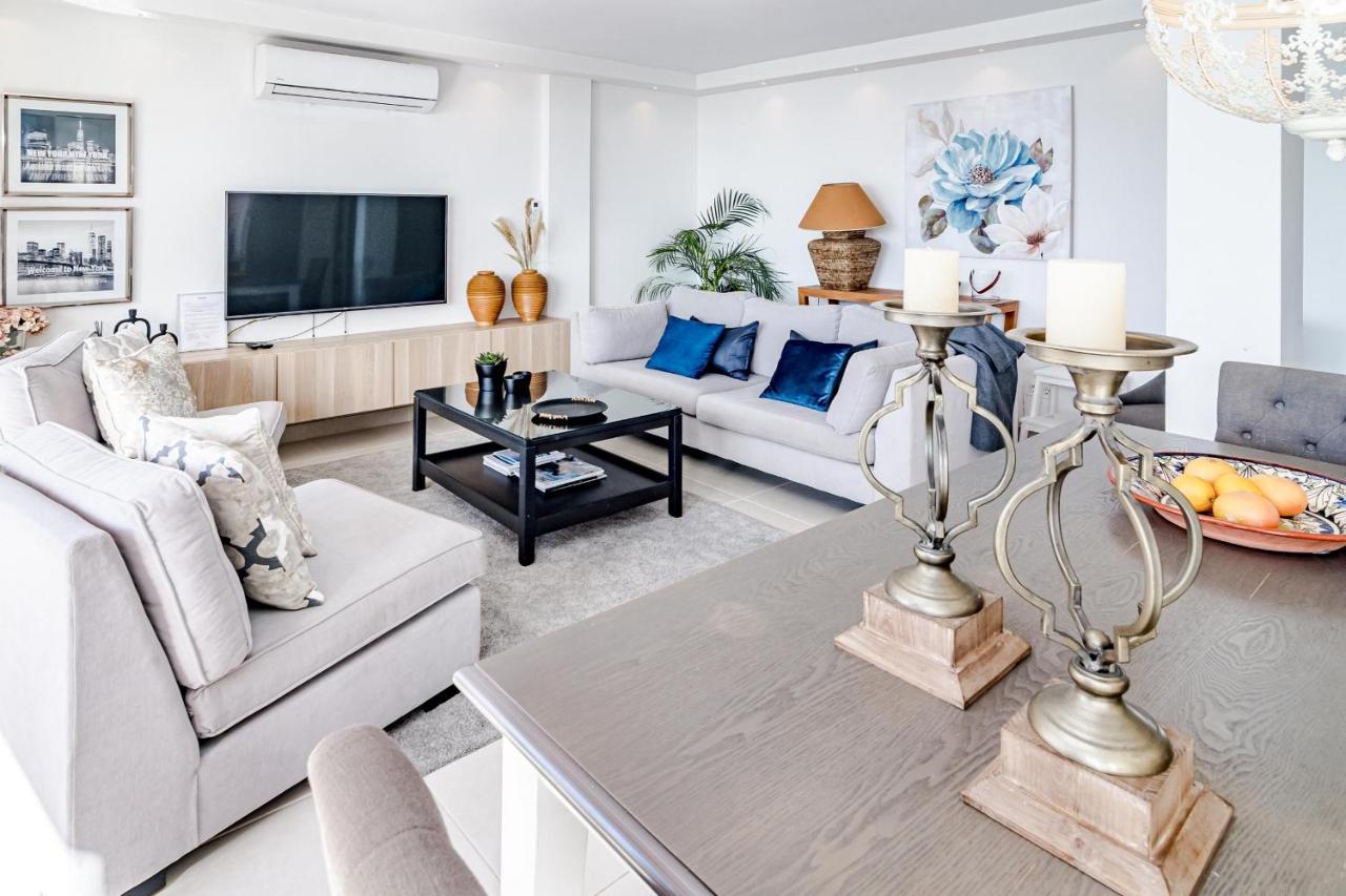 Cp - Modern Beachside Apartment In Estepona Exterior photo