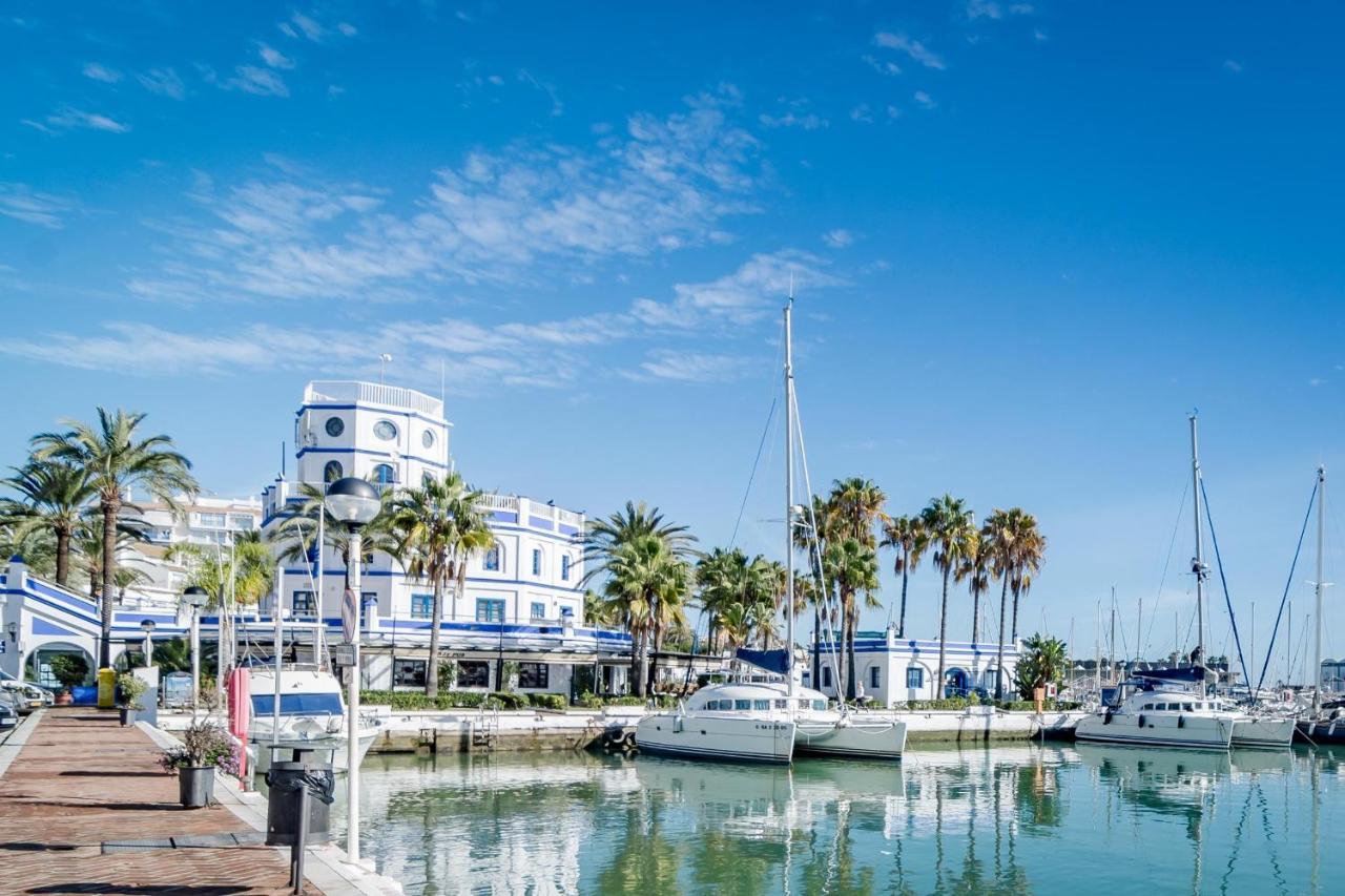 Cp - Modern Beachside Apartment In Estepona Exterior photo